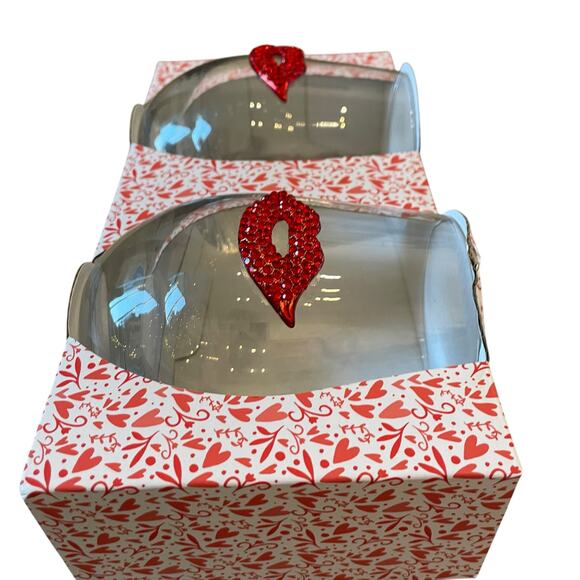 Valentines Jeweled Rhinestone Red Lips Stemless Wine Glasses Set of 2 New - Picture 10 of 15